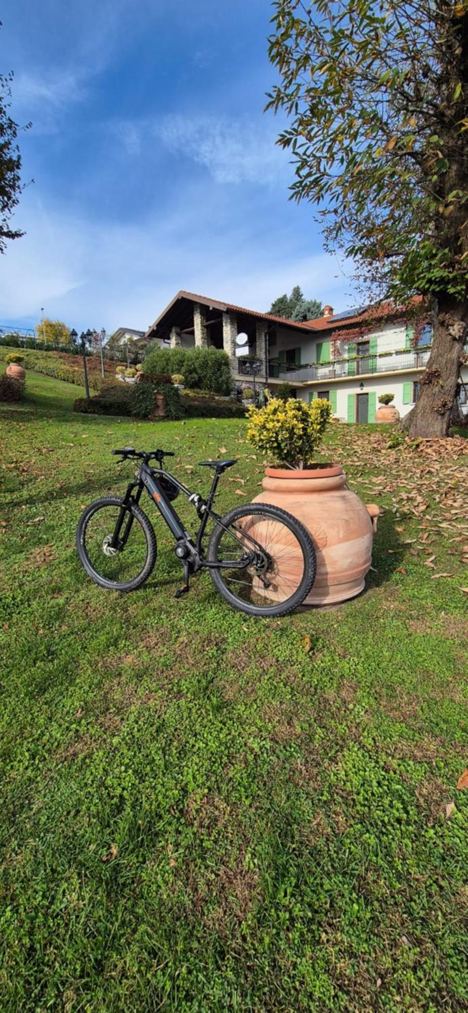 Casale Raffaello B&B Como Albese Con Cassano Экстерьер фото